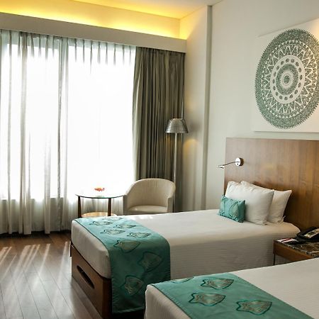Vivanta Chennai It Expressway Omr Kültér fotó Deluxe Room